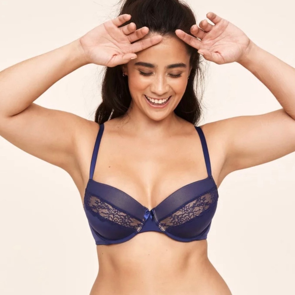 Andrelisa Contour Plus Bra